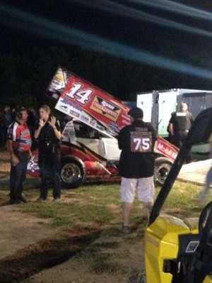 Tony Stewart Sprint Car Crash Kills Driver Kevin Ward Jr ( Tony Stewart Pit )